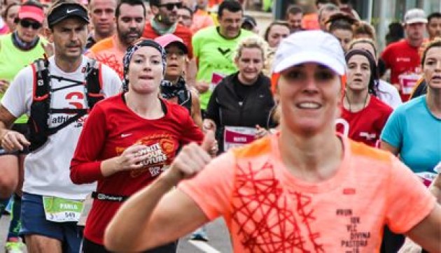 Cómo sujetar el dorsal en un maratón? ¡Todas las opciones!